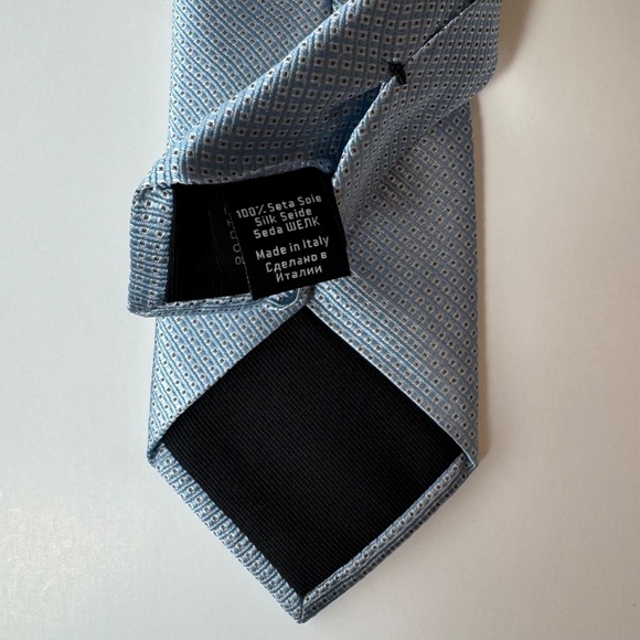 NWT BOSS 100% Silk Tie Light Blue with Grey and Silver - Picture 3 of 7